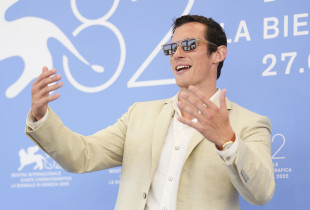 Callum Turner