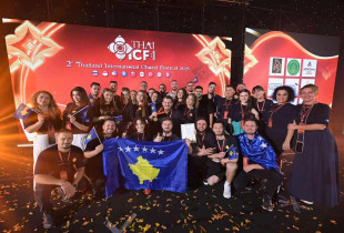 Kori i Kosovës, “Siparantum”, fitues i dyfishtë në Festivalin Ndërkombëtar të Koreve të Tajlandës (Foto: Arben Llapashtica)