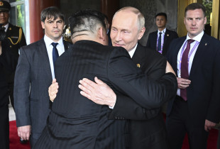 Vladimir Putin dhe Kim Jong Un