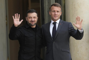 Volodymyr Zelensky dhe Emmanuel Macron