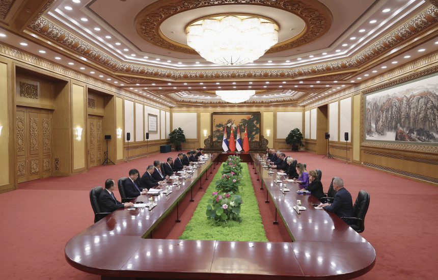 Takimi i Vuçiqit me Xi Jinpingun