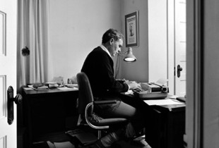 Raymond Carver (25 maj 1938 – 2 gusht 1988)