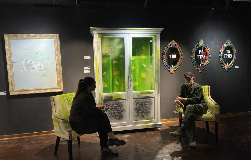 “Art beyond function” thyen koncepte tradicionale të artit duke intervenuar në objekte ekzistuese që marrin tjetër funksion