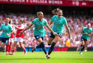 Kosovare Asllani
