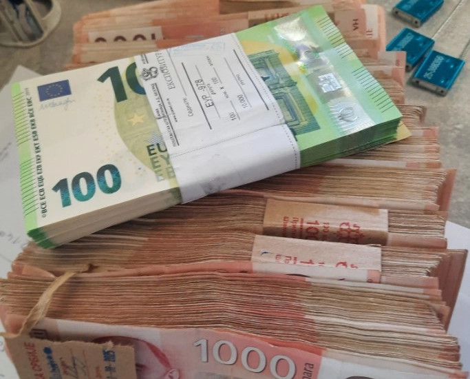 Paratë e sekuestruara - Dogana e Kosovë