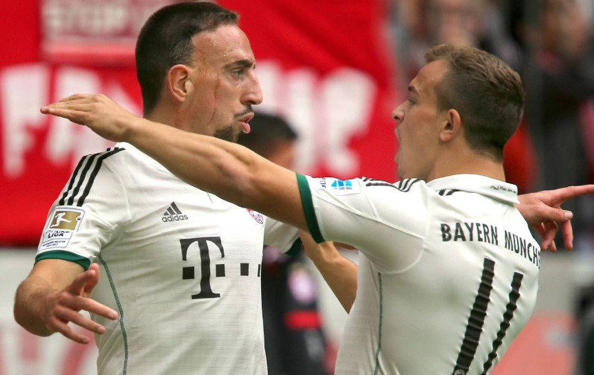 Shaqiri e vlerëson Riberyn si lojtarin më të fortë