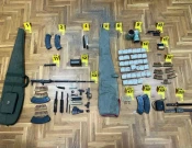Arrestohet 73-vjeçari në Zveçan, policia sekuestron armë dhe sasi të madhe municioni