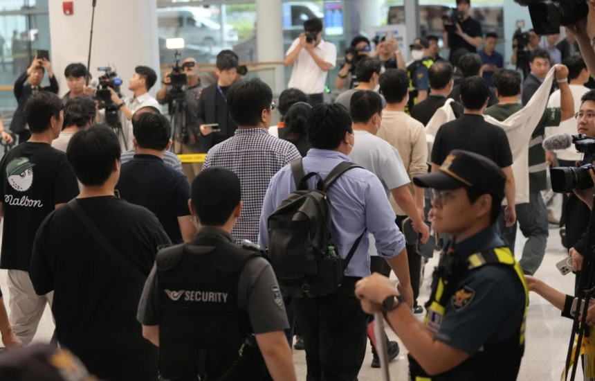 Punëtorët koreano-jugorë kthehen në shtëpi pas disa ditësh ndalimi në Georgia