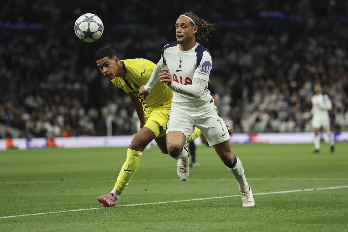 Tottenhami me epërsi minimale pas pjesës së parë