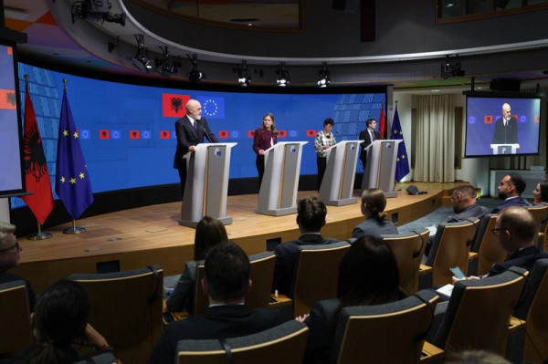 Edi Rama - Marta Kos