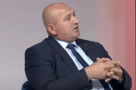 Ukë Blakaj- AAK