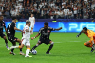 Frankfurti e shkatërron Galatasarayn
