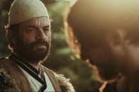 Edon Rizvanolli në rolin e Nur Dokës, në filmin “Nderi”