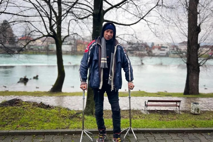 Të sulmuar e të grabitur  Refugjatët rrëfejnë për abuzimet në kufirin Bosnjë   Kroaci