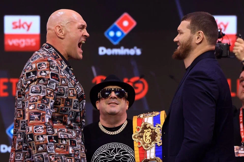 tyson-fury-kthehet-per-here-te-peste-nga-pensionimi-bokson-te-shtunen