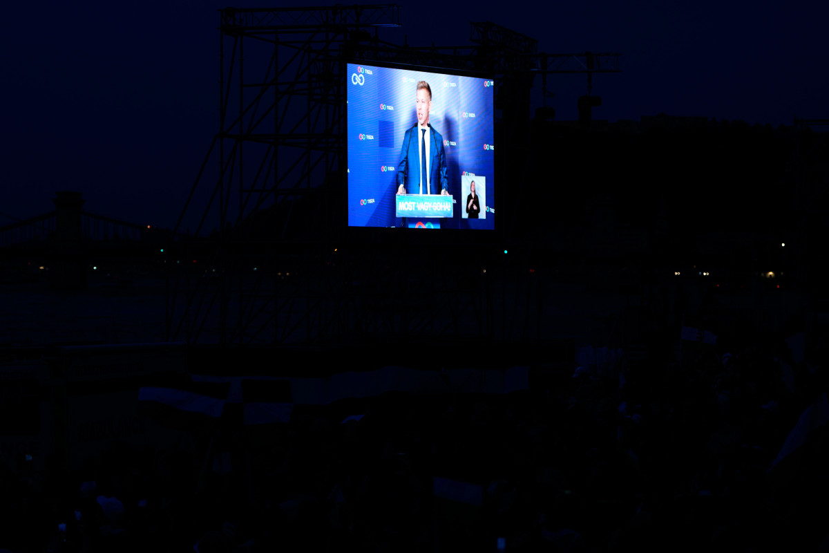 Kush është Peter Magyar  fituesi i zgjedhjeve në Hungari 