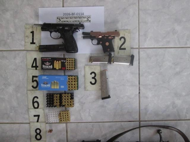 I sekuestrohen pesë armë një personi në Skenderaj