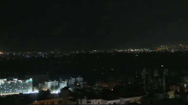 Hyn në fuqi armëpushimi Izrael Liban