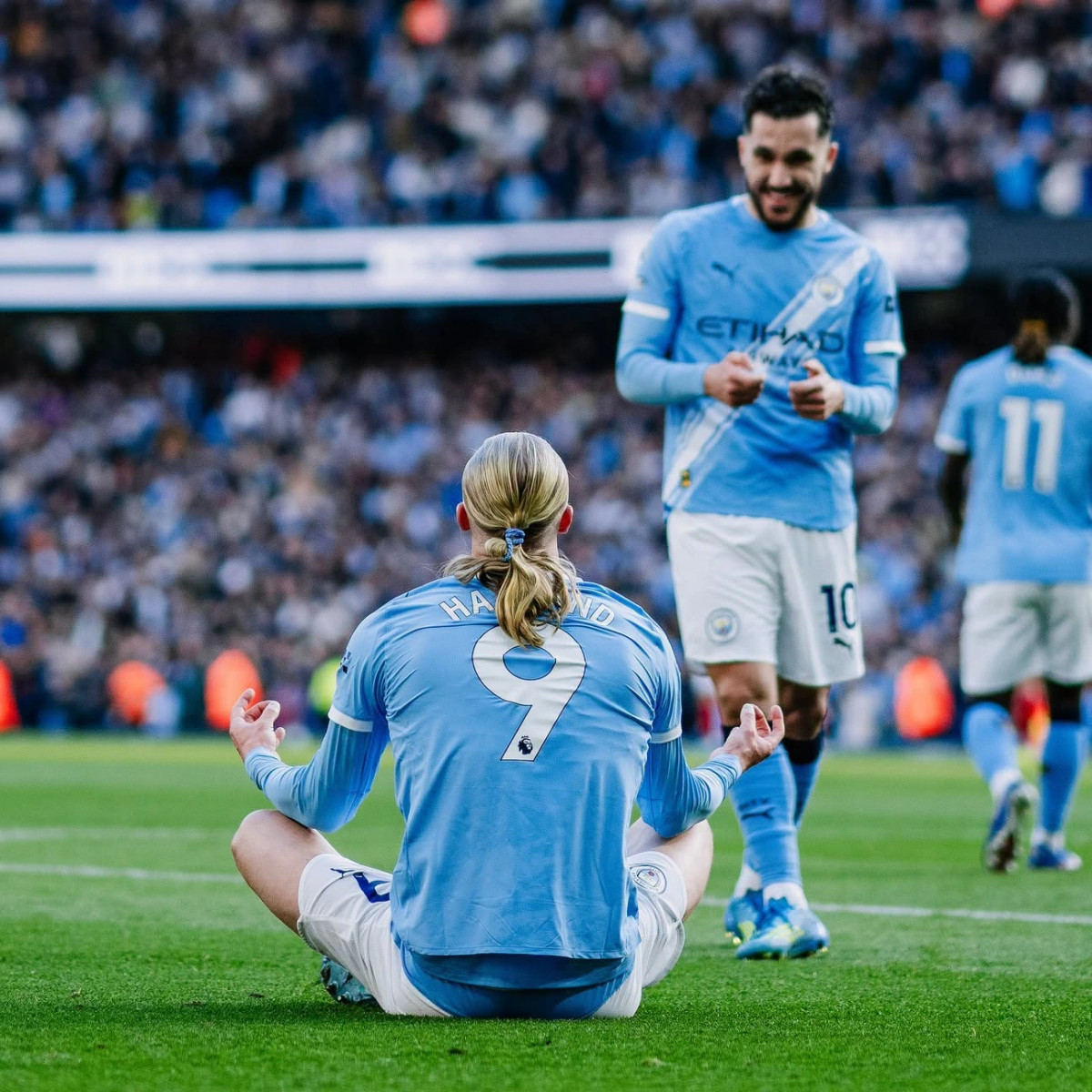 City mposht Arsenalin dhe merr primatin në garën për titull