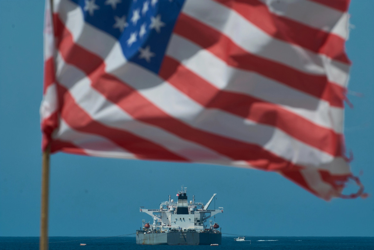SHBA ja sekuestron një anije iraniane me naftë