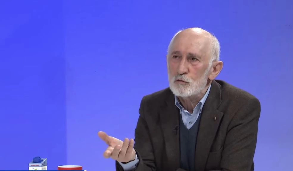 Vinca për testamentin  Çdo shkrim i Rexhep Qosjes lë mesazhe