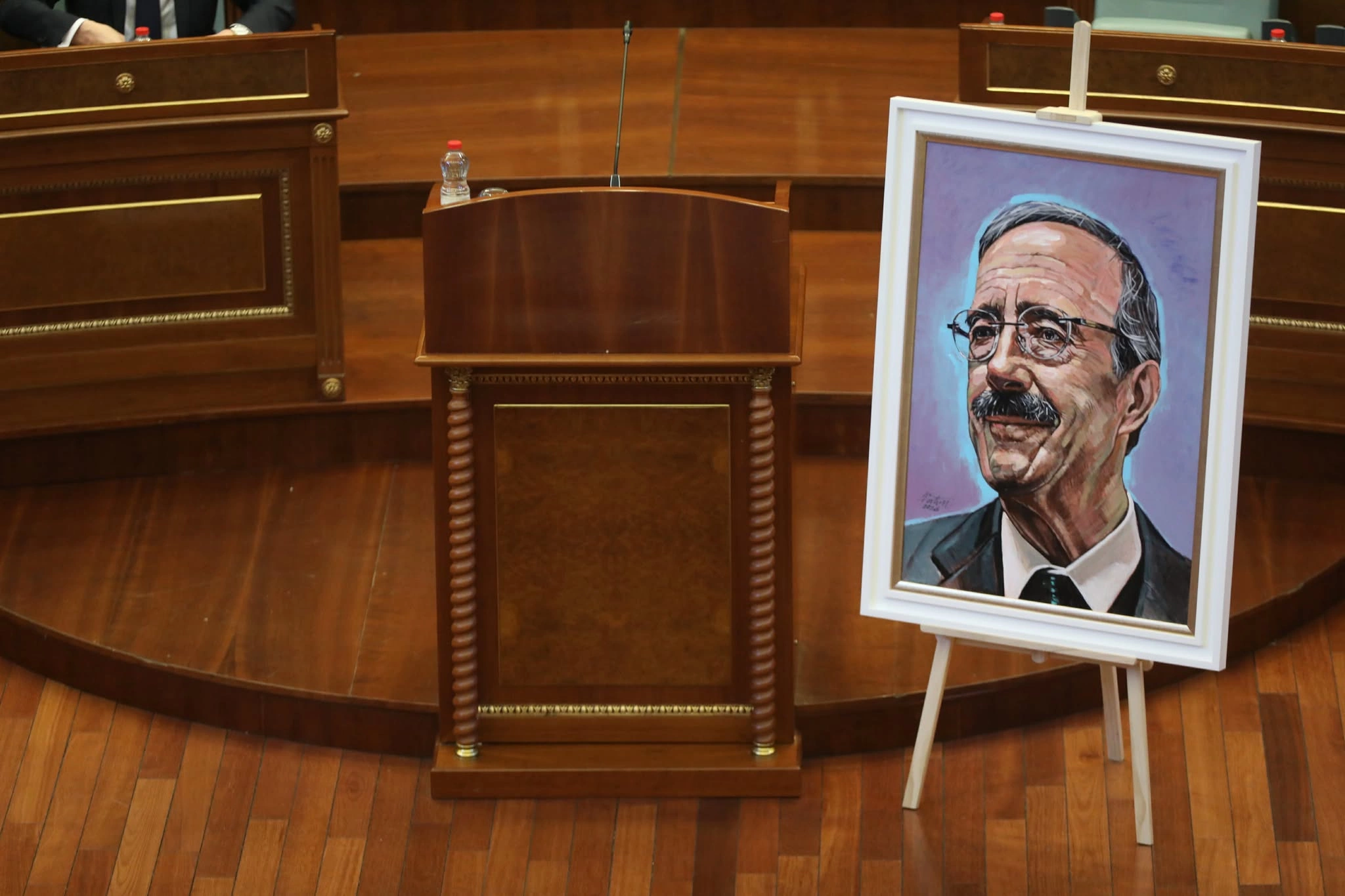 Seanca per Eliot Engel