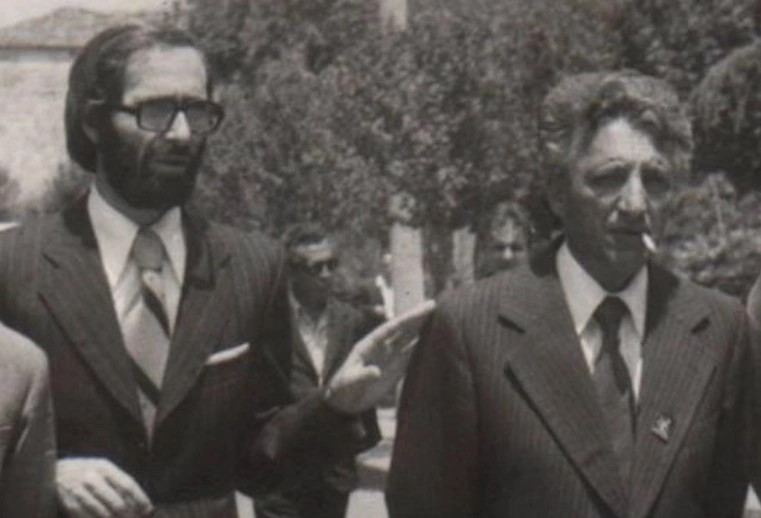 Rexhep Qosja në sytë e Shqipërisë së viteve 1968 1990