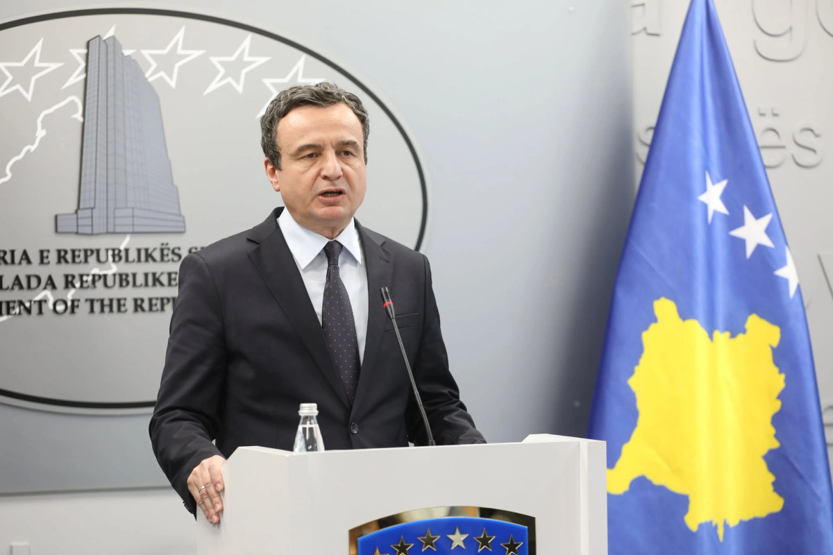 Kurti bën thirrje që paga e 13 të të ndahet edhe në sektorin privat  S ka organizim sindikal