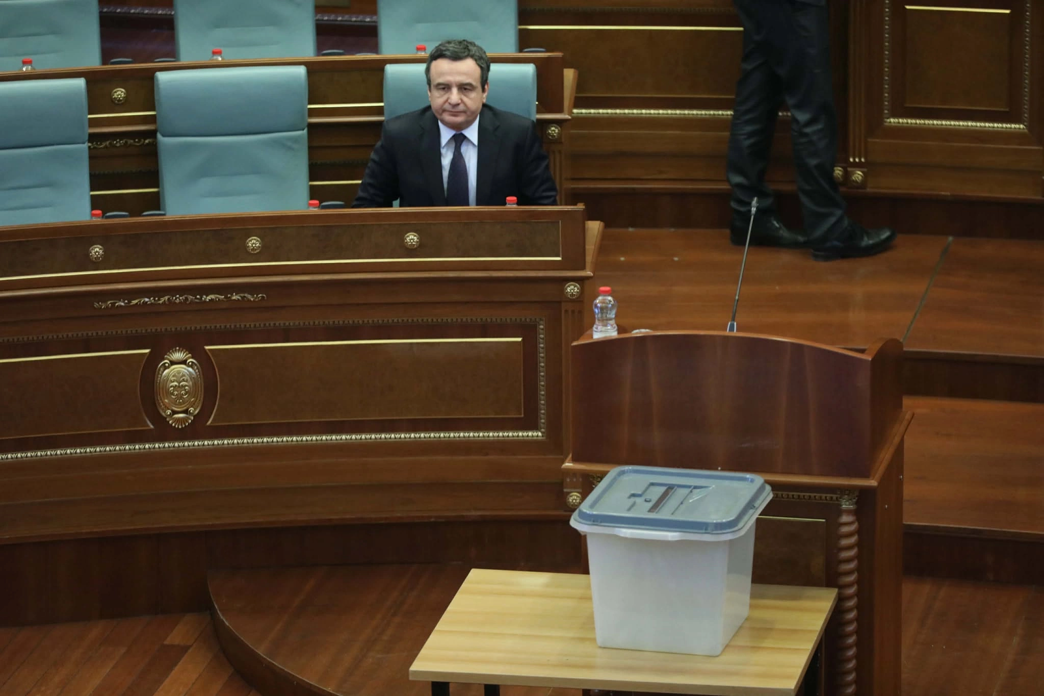 LIVE: Nis seanca për presidentin