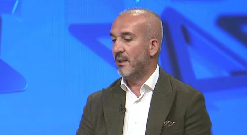 Hamiti  VV ja s ka dashur një presidente që mund ta telefonojë Trumpin sa herë të dojë