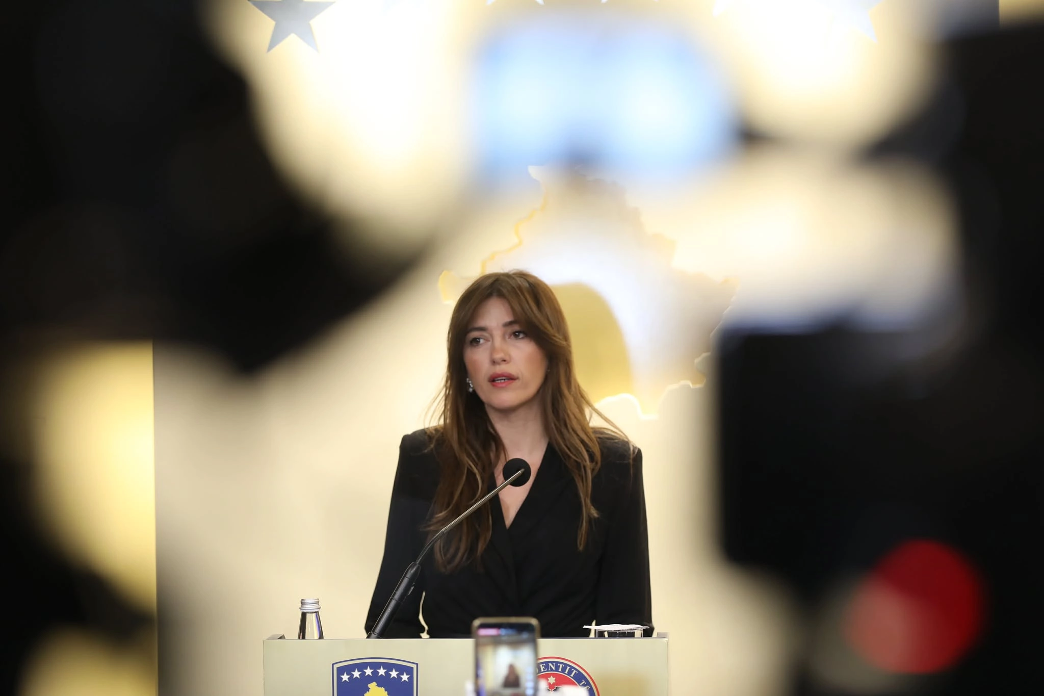 Ushtruesja e detyrës së presidentes, Albulena Haxhiu