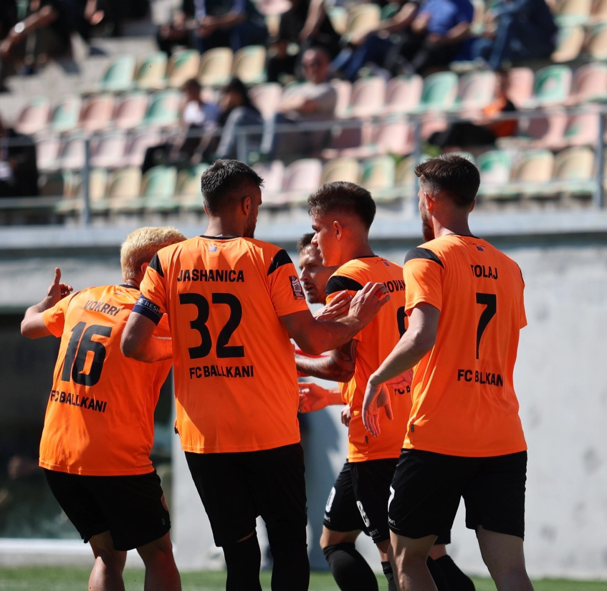 Ballkani ndahet me tre futbollistë