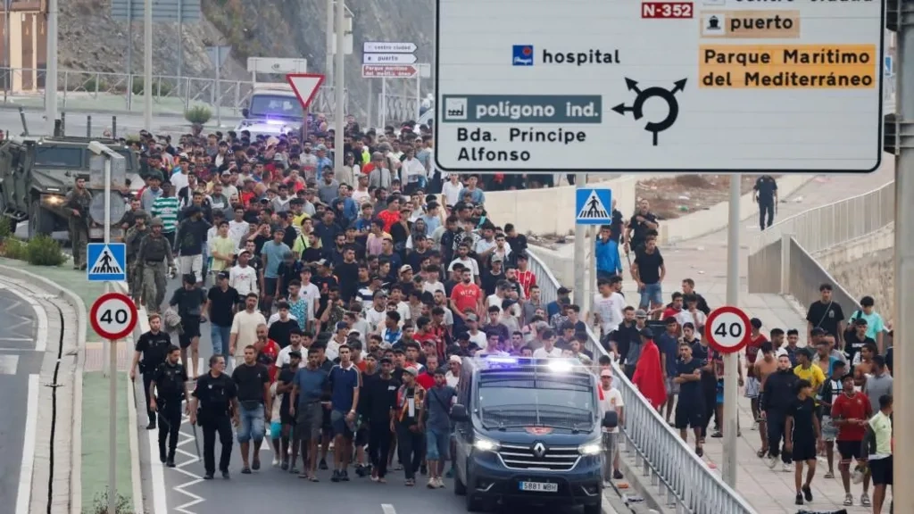 Spanja akuzon disa vende të BE-së për reagim “egoist” ndaj fluksit të migrantëve në Ceuta