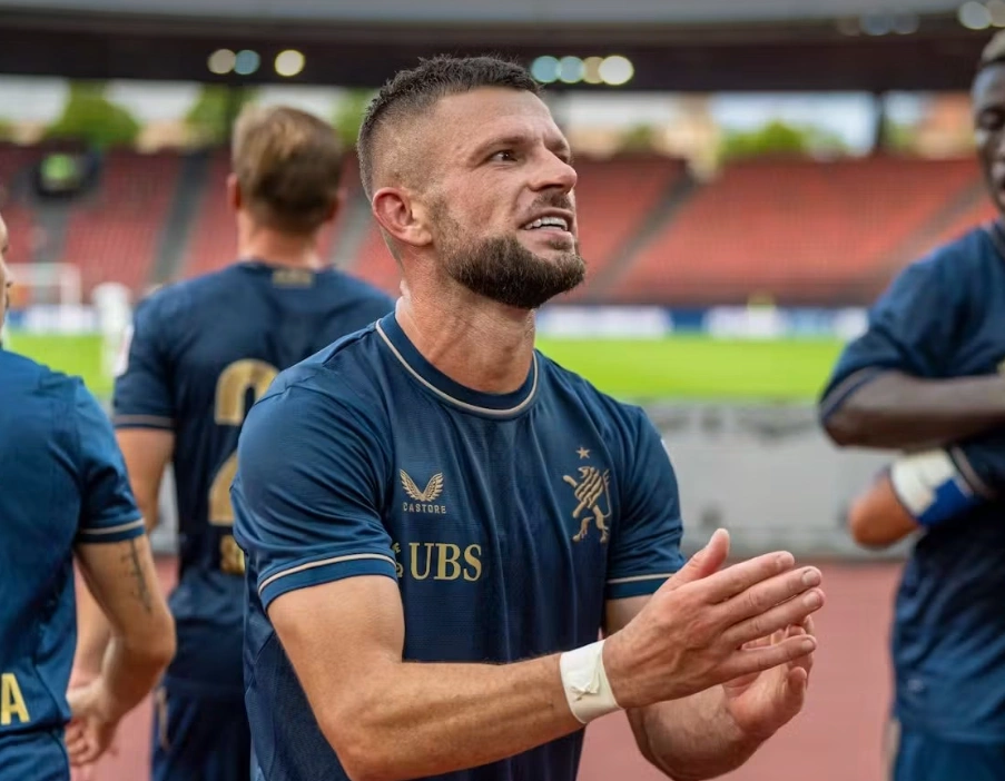 Berisha i lumtur për golin e parë me Zurichun – por a ishte krosim apo goditje?
