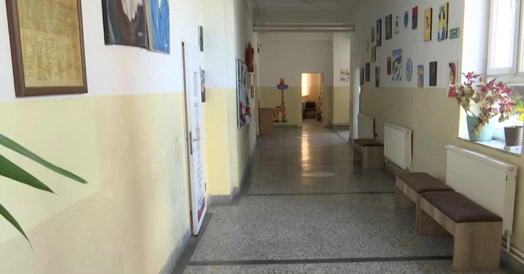 Prishtina pritet ta zgjerojë mësimin tërëditor, prindërit kërkojnë ristrukturim të tij