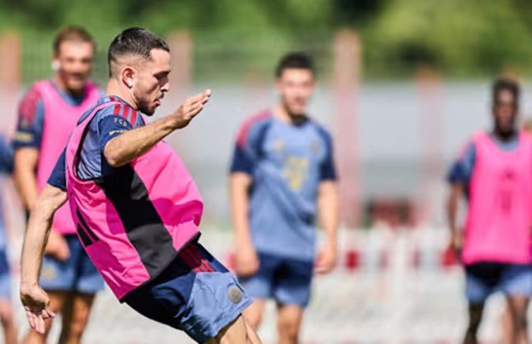 Arijon Ibrahimoviqi synon trofe me Bayernin