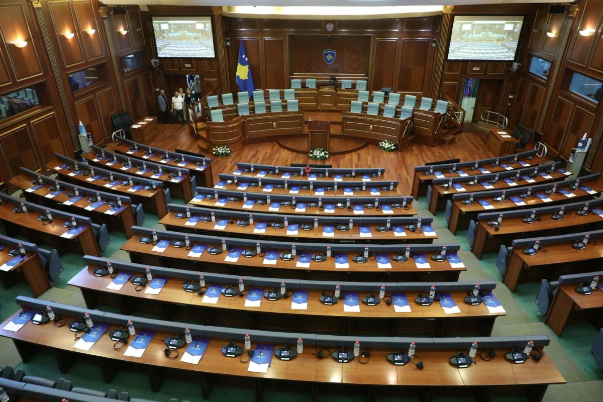 Dyert e mbyllura, sonte s’ka seancë konstituive