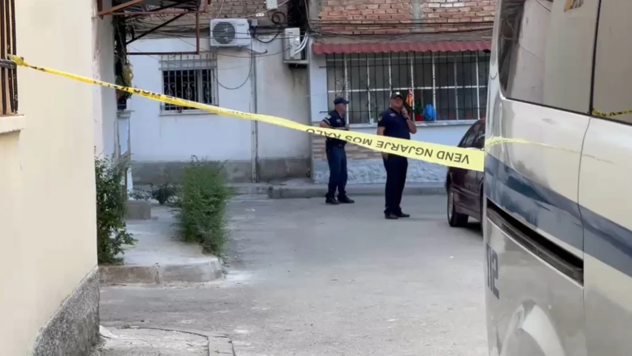 Vritet me kallashnikov një 20-vjeçar në Korçë, autori në arrati