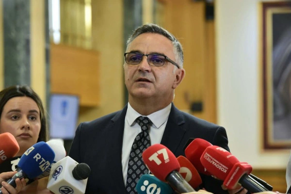 Besnik Tahiri