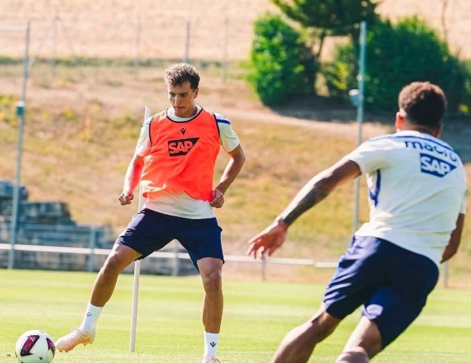 Asllani nuk tregoi shqetësim në stërvitjen e parë