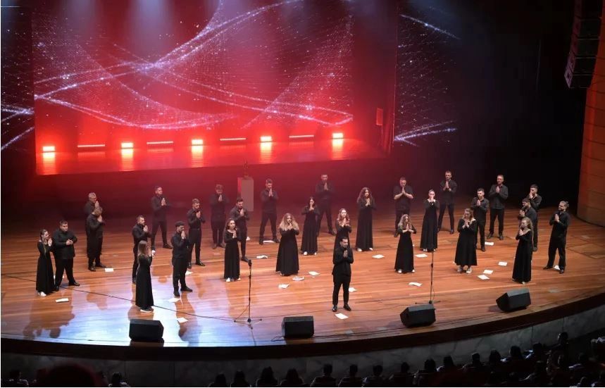  Siparantum  drejt Malajzisë në festivalin ku bashkohen 200 kore