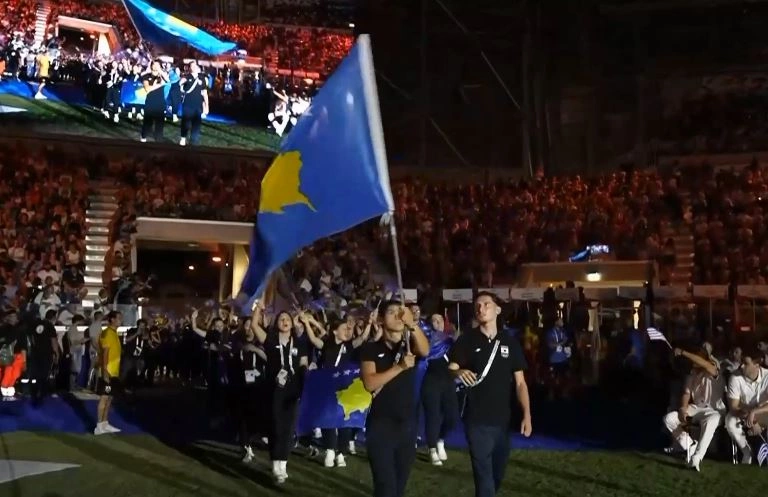 Kosova parakalon në ceremoninë hapëse të Lojërave Mesdhetare