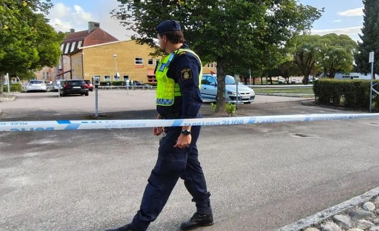 Një 18-vjeçar autor i sulmit në shkollën në Suedi