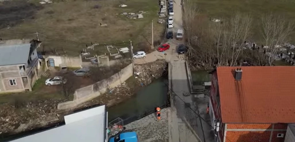 Ura qe lidh fshatrat Shtrubullovë e Krajkovë