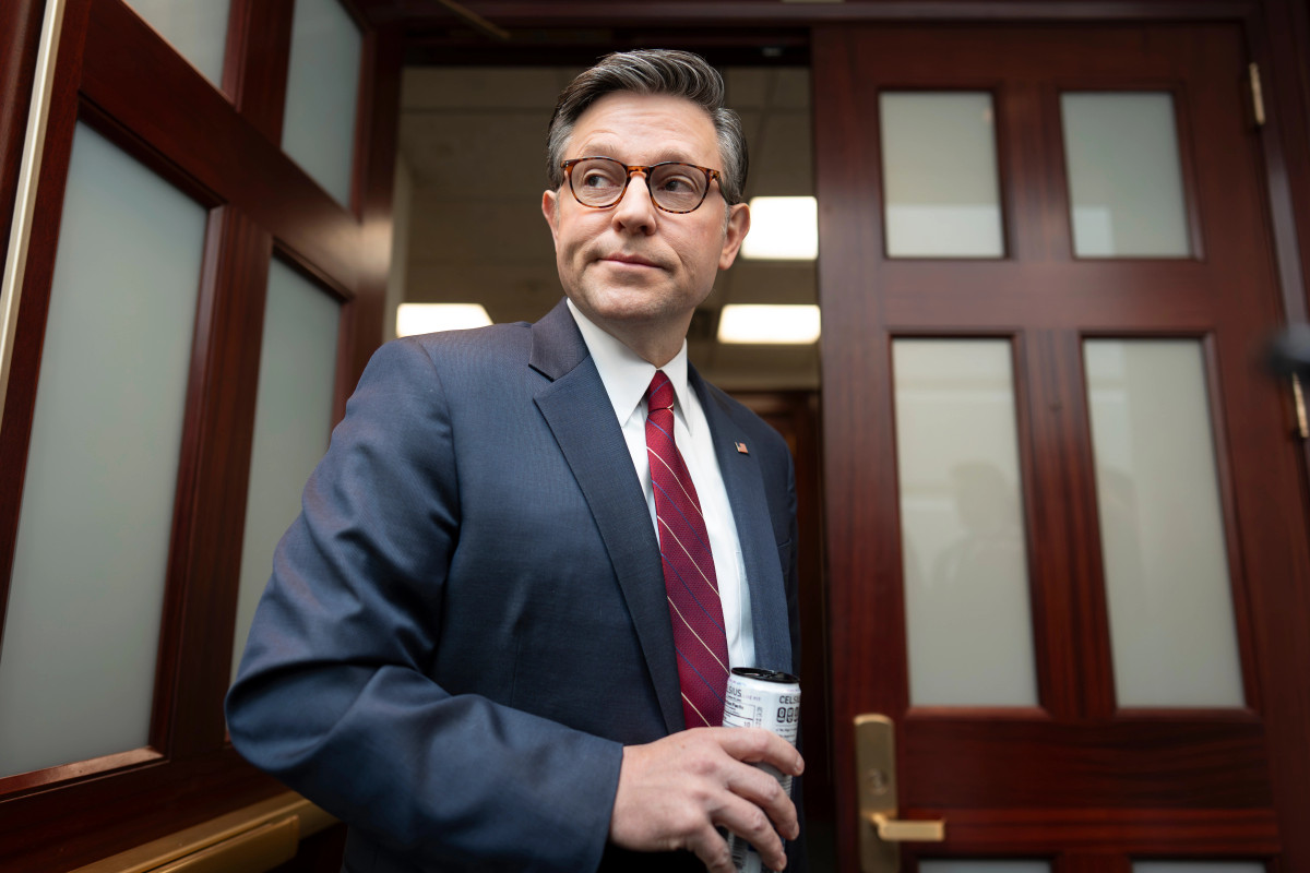 Dhoma e Përfaqësuesve miraton paketën e financimit për të rihapur qeverinë