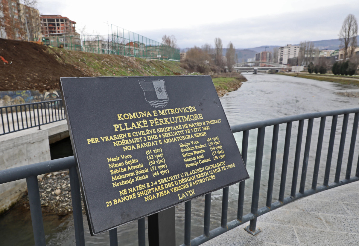 26 vjet nga nata e tmerrit në Mitrovicë  familjarët e të vrarëve bëjnë thirrje për drejtësi