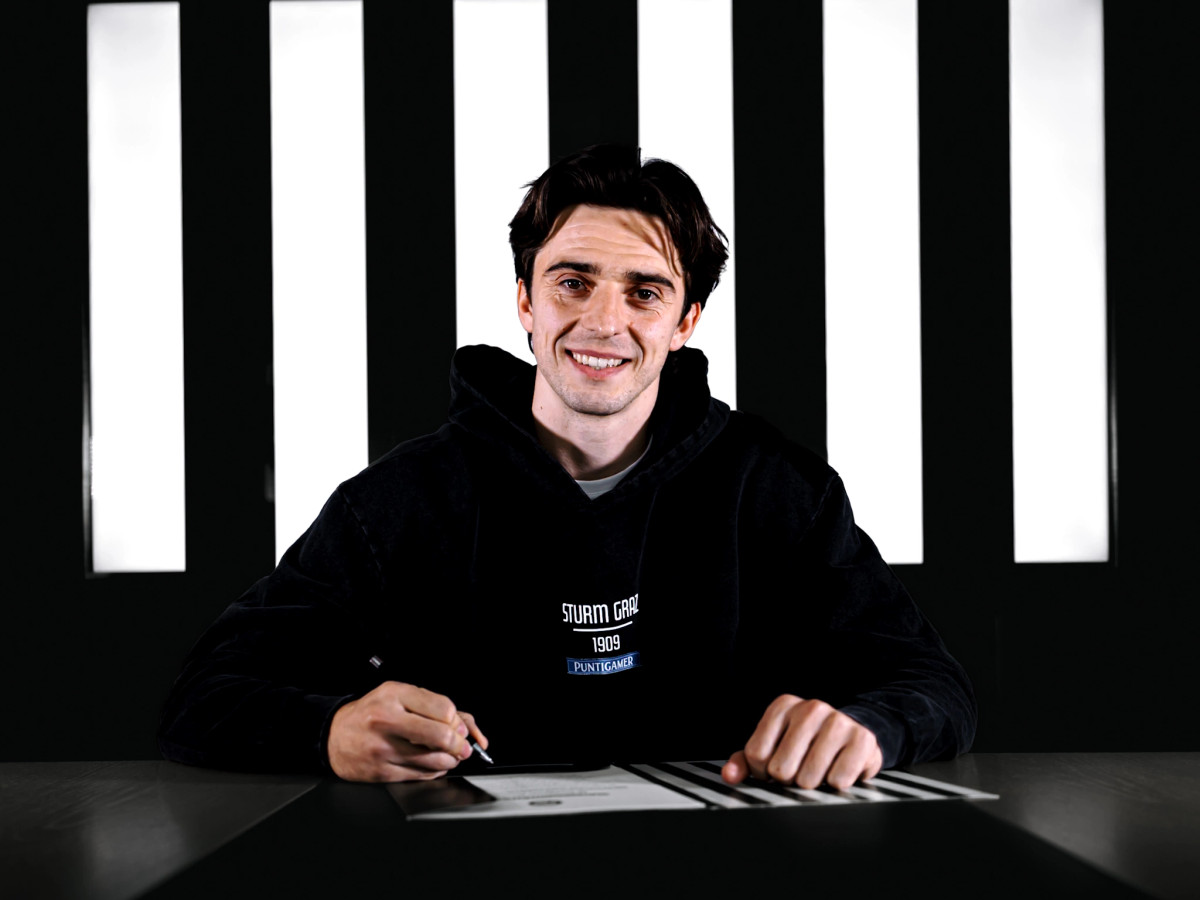 Vallçi transferohet te kampioni i Austrisë