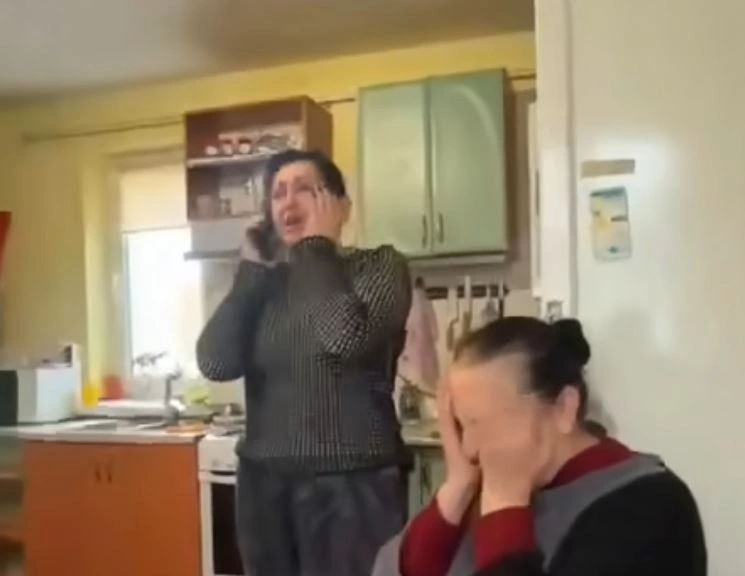 Emocionet e familjes: Ushtari ukrainas i kontakton, për disa vjet e menduan të vdekur