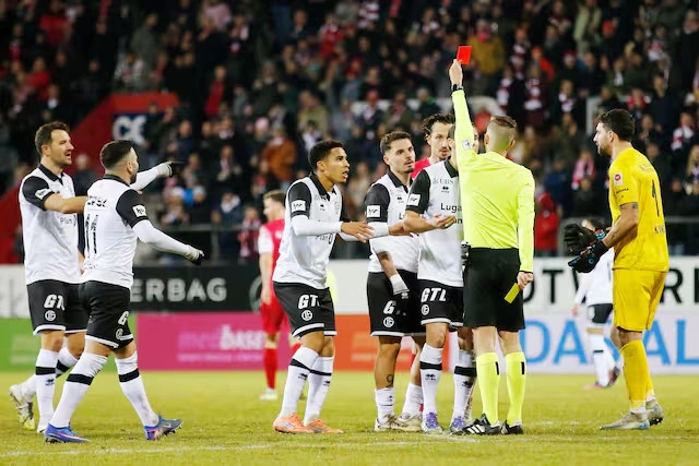 Bislimi ndëshkohet me të kuq në barazimin e Luganos