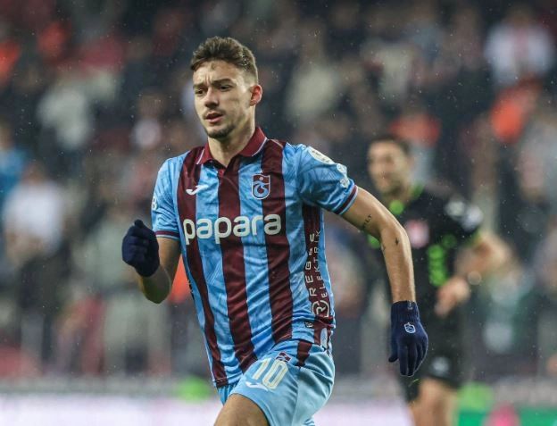 Muçi shënon gol me asistim të Salahut